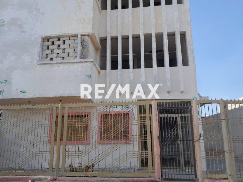 En Venta Edificio Avenida Principal de Bella Vista, Carirubana, Punto Fijo, Falcón, 4102, VEN