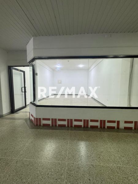 En Alquiler Local Comercial Calle Zamora, Centro, Punto Fijo, Falcón, 4102, VEN