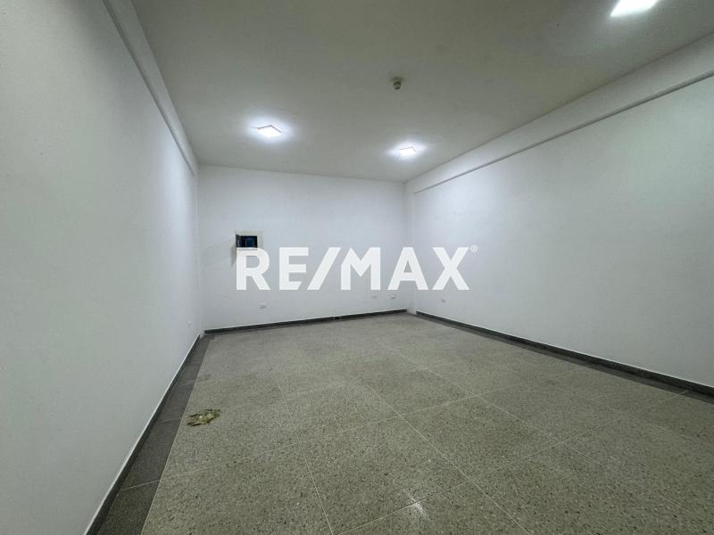 En Alquiler Local Comercial Calle Zamora, Centro, Punto Fijo, Falcón, 4102, VEN