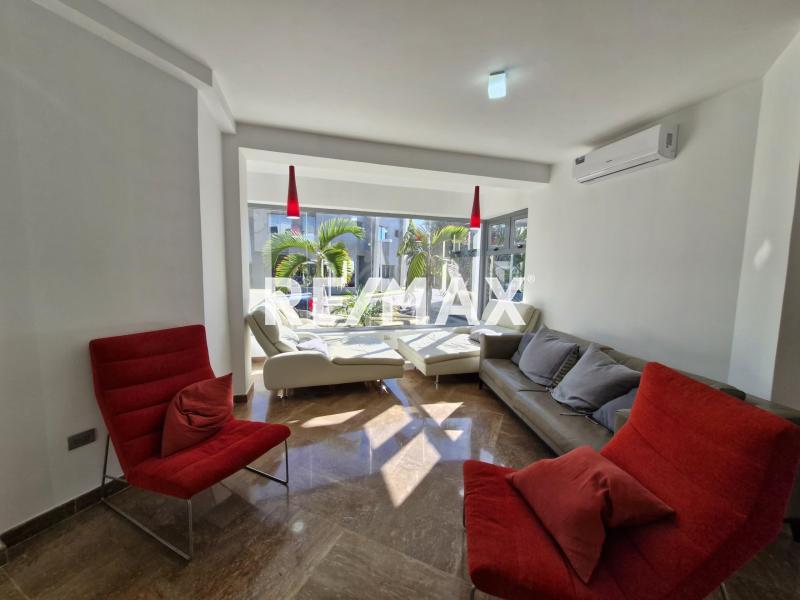 En Venta Casa o TownHouse Urbanización Zarabon, Conjunto Residencial Amantea.