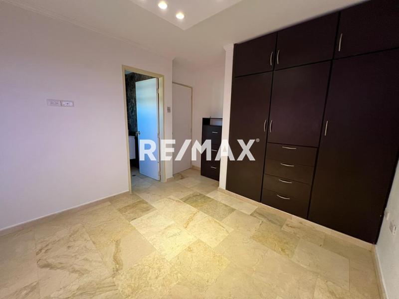 En Alquiler Apartamento Puerta Maraven, Cardón, Falcón, 4154, VEN
