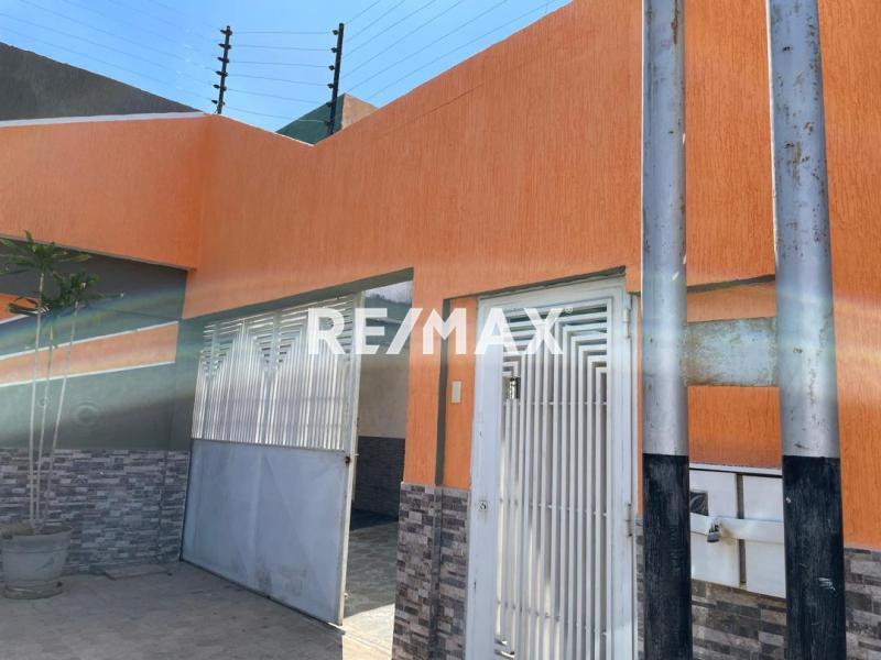 En Alquiler Casa o TownHouse Puerta Maraven, Cardón, Falcón, 4167, VEN