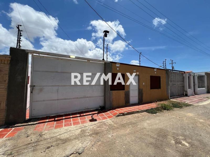 En Venta Casa o TownHouse Puerta Maraven, Cardón, Falcón, 4154, VEN