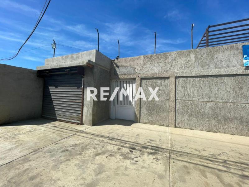 En Venta Casa o TownHouse avenida ollarvides puerta maraven