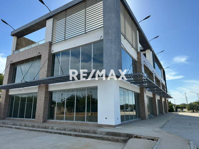 En Venta Edificio Avenida 6, Maraven, Cardón, Falcón, 4154, VEN