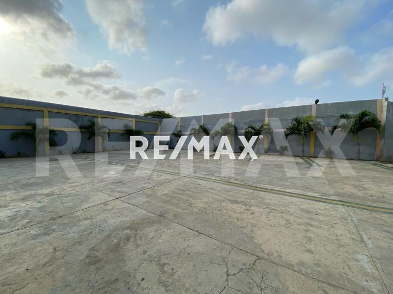 En Venta Edificio Avenida 6, Maraven, Cardón, Falcón, 4154, VEN