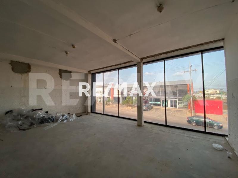 En Venta Edificio Avenida 6, Maraven, Cardón, Falcón, 4154, VEN
