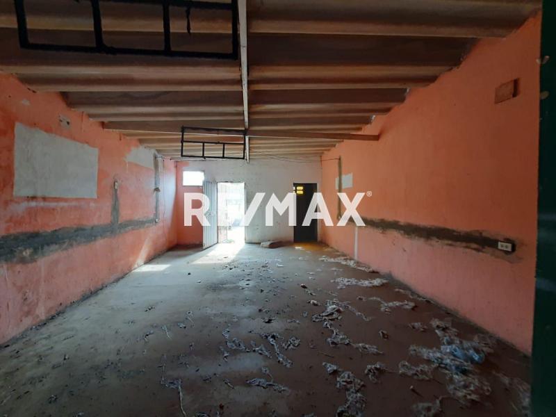 En Venta Terreno y Parcela Calle Girardot, Centro, Punto Fijo, Falcón, 4102, VEN