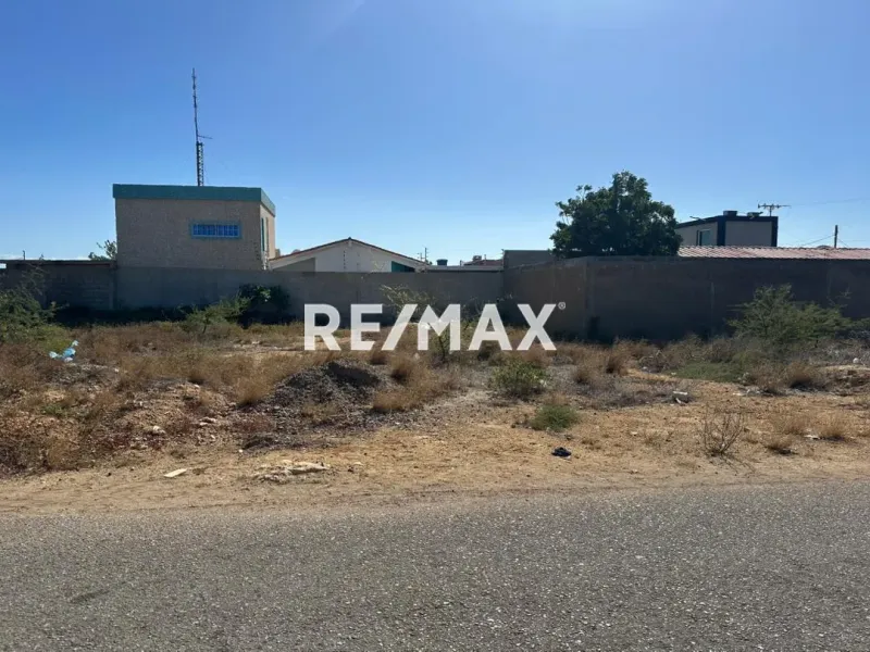 En Venta Terreno y Parcela Puerta Maraven, Punto Fijo, Edo. Falcon.