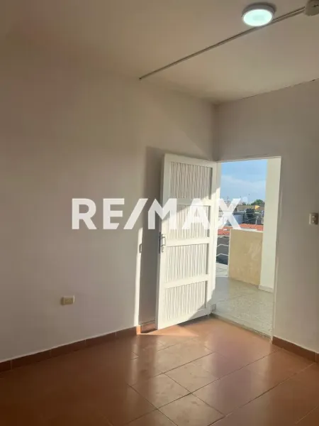 En Alquiler Oficina Puerta Maraven, Cardón, Falcón, 4167, VEN