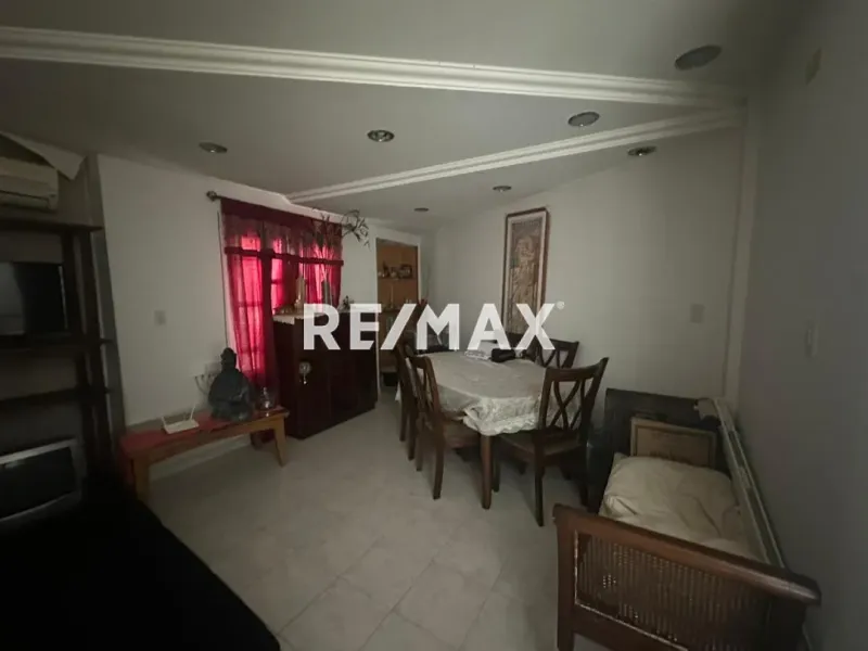 En Venta Casa o TownHouse Urbanización Santa Irene, Punto Fijo.