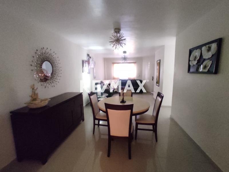 En Venta Casa o TownHouse Urbanización Santa Irene, Punto Fijo.