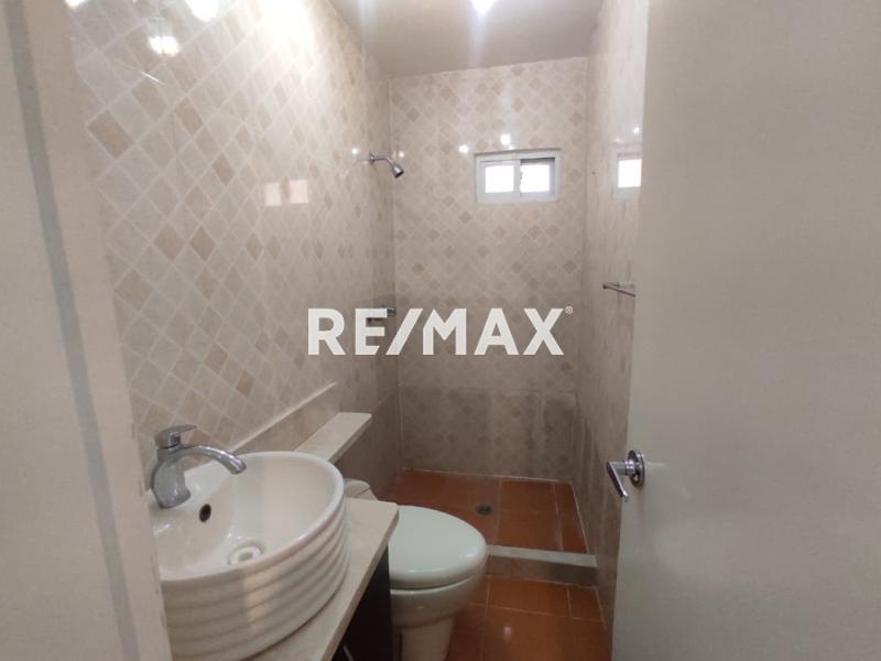 En Venta Casa o TownHouse Urbanización Santa Irene, Punto Fijo.