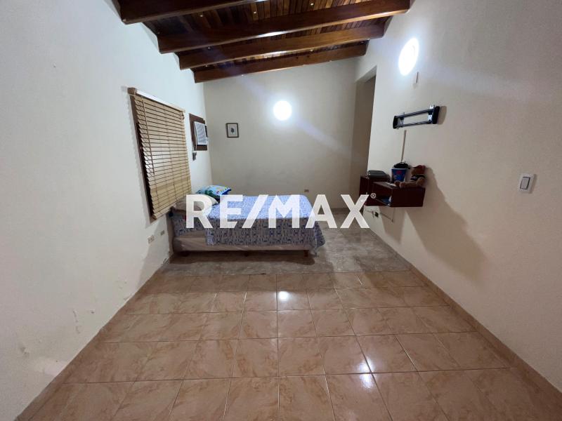 En Venta Casa o TownHouse Urbanización Santa Irene, Punto Fijo.