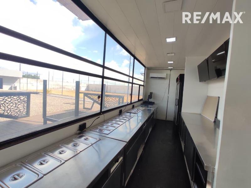 En Venta Local Industrial y Galpón Las Piedras, Punto Fijo, Falcón, 4102, VEN