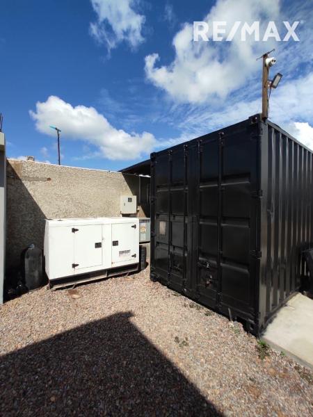 En Venta Local Industrial y Galpón Las Piedras, Punto Fijo, Falcón, 4102, VEN