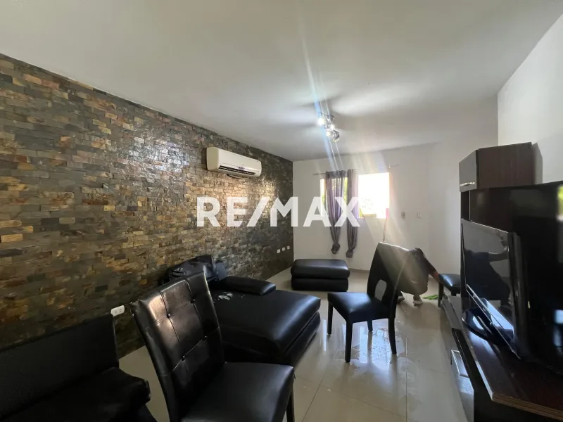 En Alquiler Casa o TownHouse PUERTA MARAVEN , VILLAS RORAIMA