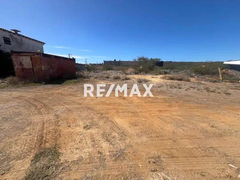 En Venta Terreno y Parcela CALLE SAN ROMAN PUERTA MARAVEN