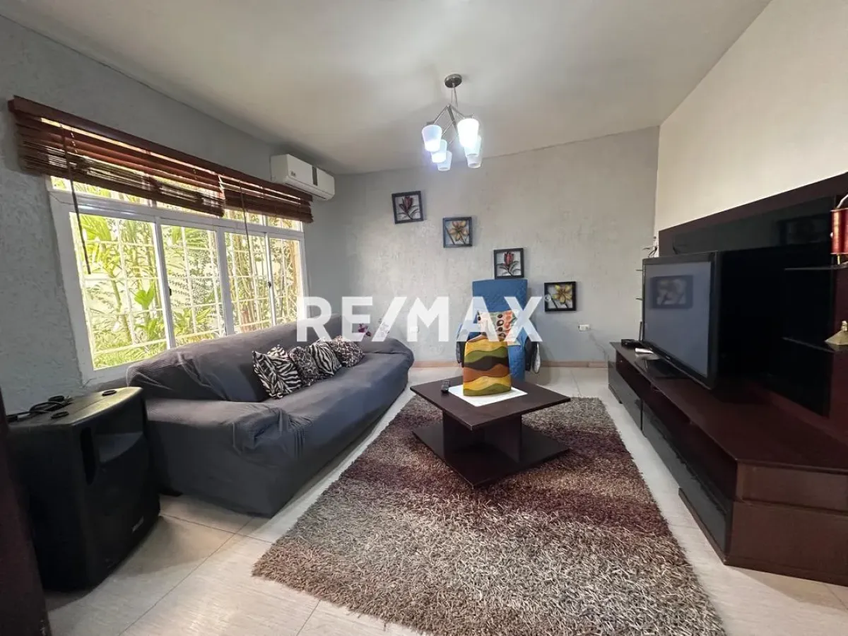 En Venta Casa o TownHouse Avenida 8, Puerta Maraven, Cardón, Falcón, 4154, VEN