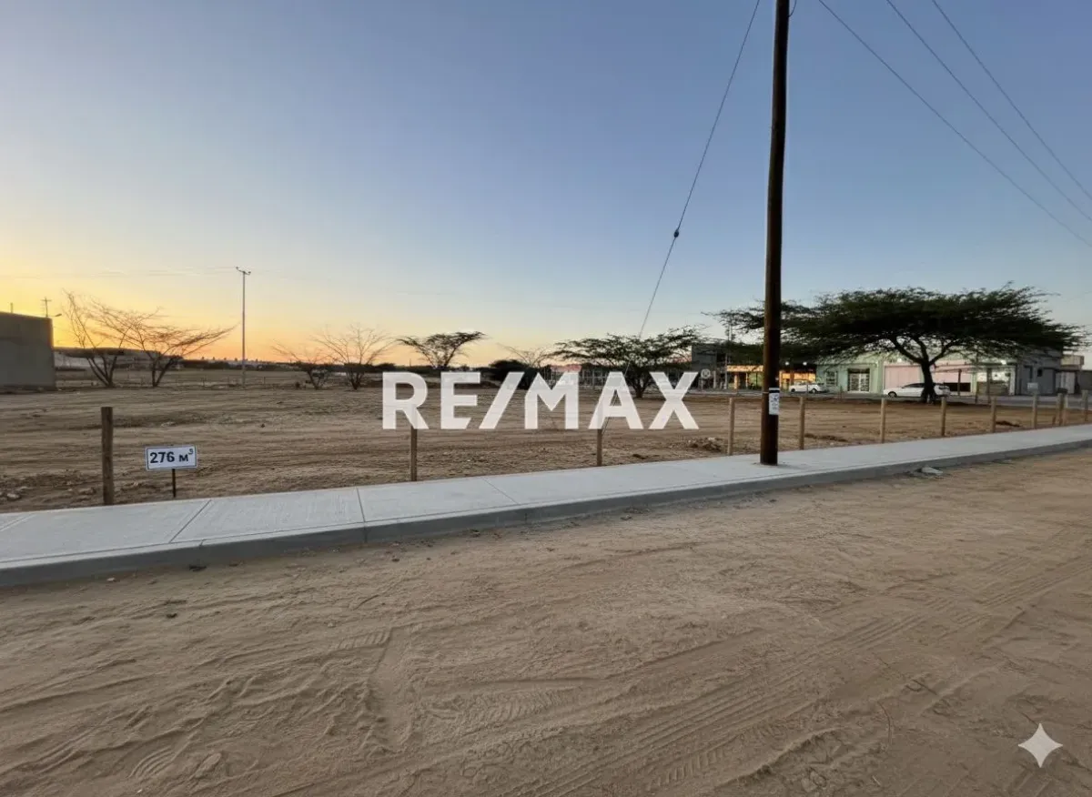 En Venta Terreno y Parcela calle mamporal con calle calle Publica Puerta Maraven