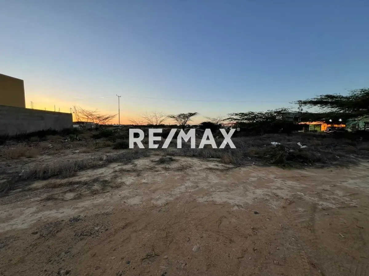 En Venta Terreno y Parcela calle mamporal con calle calle Publica Puerta Maraven