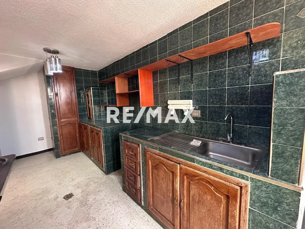 En Alquiler Apartamento Urb Santa Irene, Punto Fijo, Carirubana, Falcón, 4102, VEN