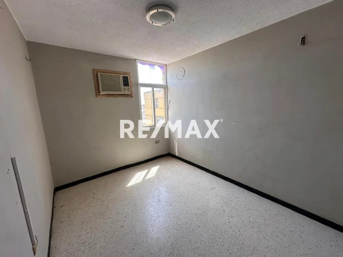 En Alquiler Apartamento Urb Santa Irene, Punto Fijo, Carirubana, Falcón, 4102, VEN