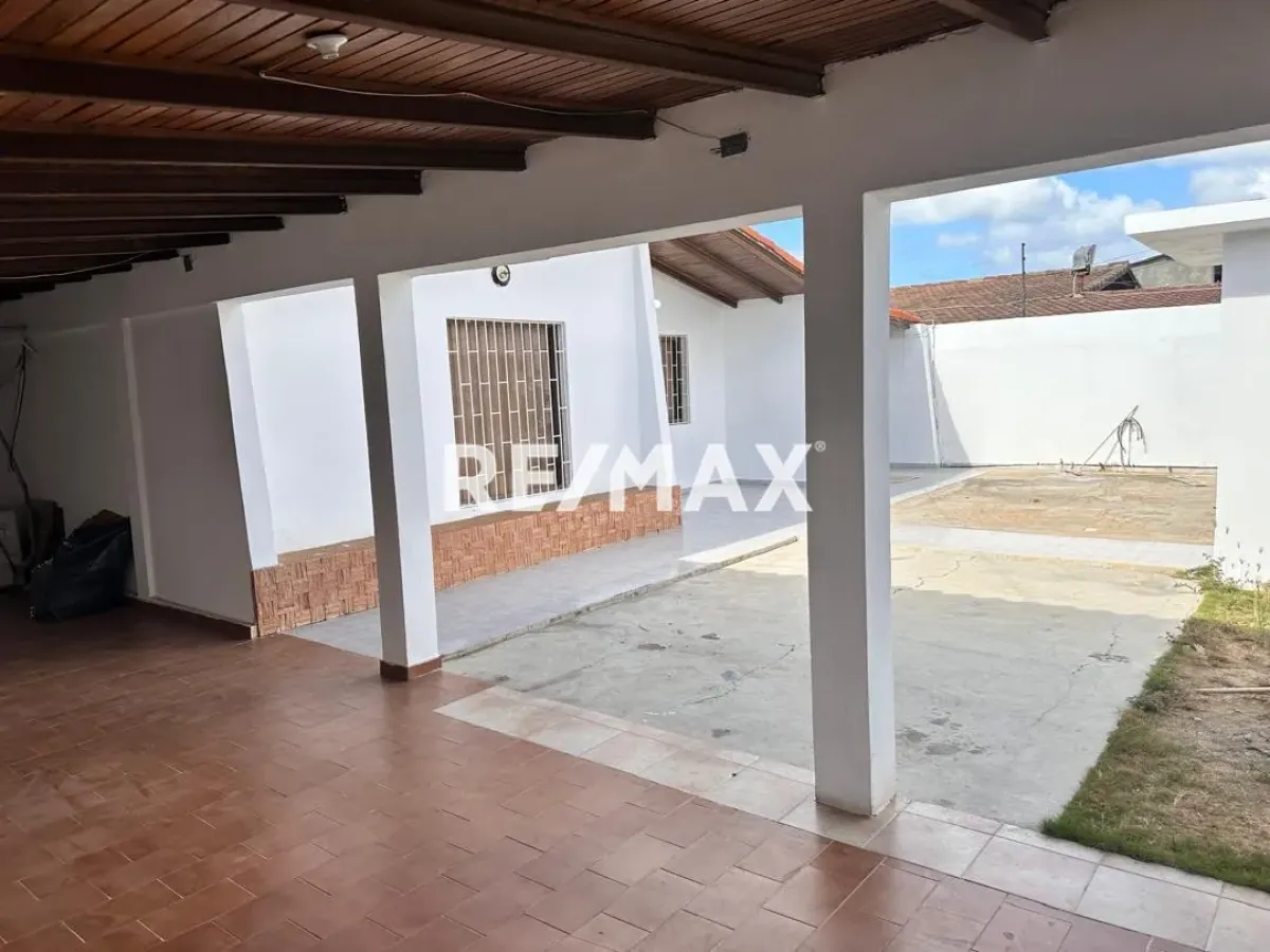 En Venta Casa o TownHouse Puerta Maraven, Cardón, Falcón, 4154, VEN