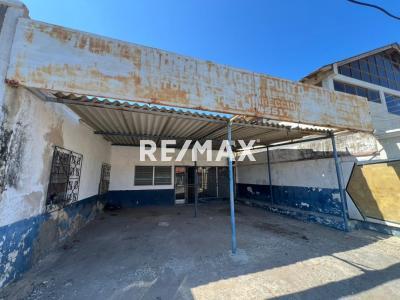 En Alquiler Local Comercial Calle Girardot, Centro, Punto Fijo, Falcón, 4102, VEN