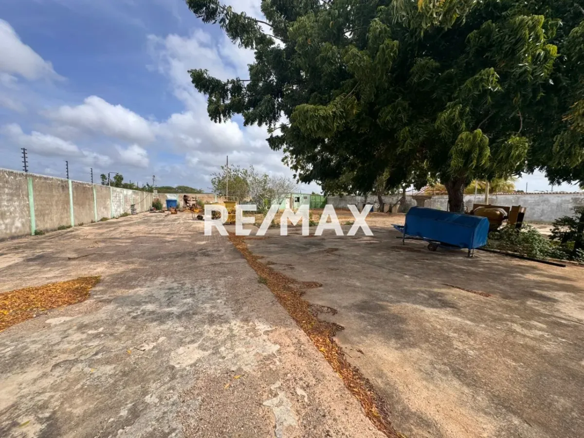 En Venta Negocio La Rinconada, Falcón, VEN