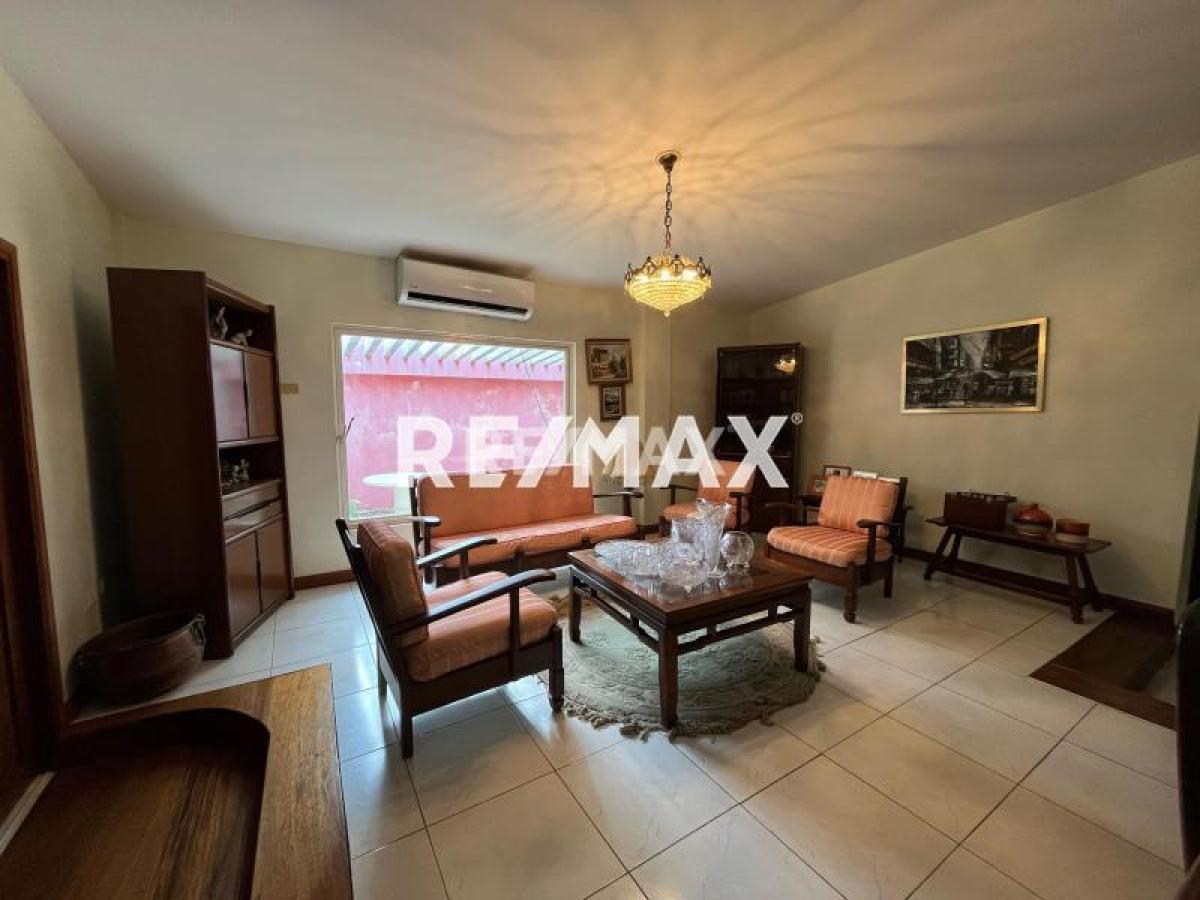 En Venta Casa o TownHouse Urb. Zarabon. Comunidad Cardón