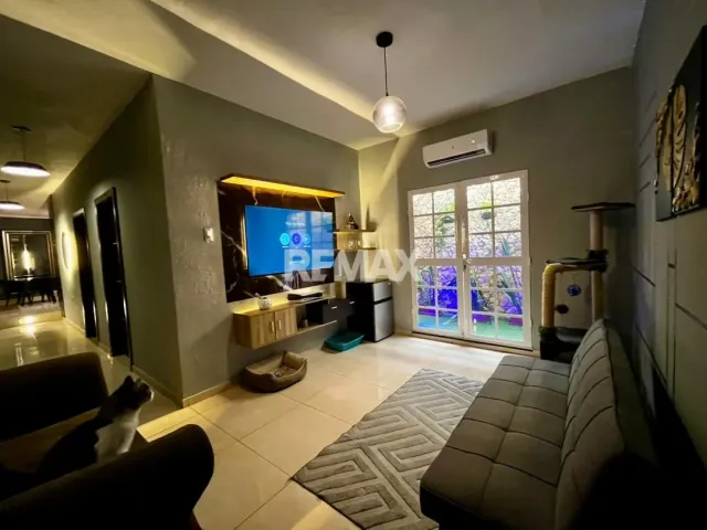 En Venta Casa o TownHouse Av.  Gral Riera. Puerta Maraven