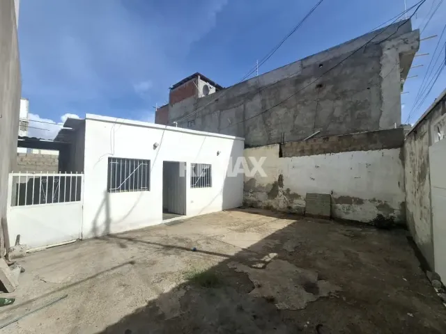 En Alquiler Casa o TownHouse Centro de Punto Fijo, calle Aragón, Municipio Carirubana del Estado Falcon, VEN