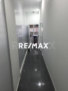 En Venta Edificio Avenida Bolivar, Carirubana, Falcón, 4102, VEN
