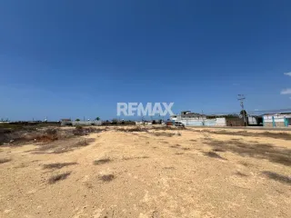En Venta Terreno y Parcela Puerta Maraven Calle Cabure con Calle Trompillo