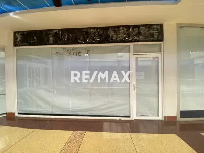 En Venta Local Comercial Calle Rivero la puerta maraven