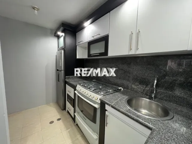 En Alquiler Apartamento Urb Zarabon. Conjunto residencial Balcones 2