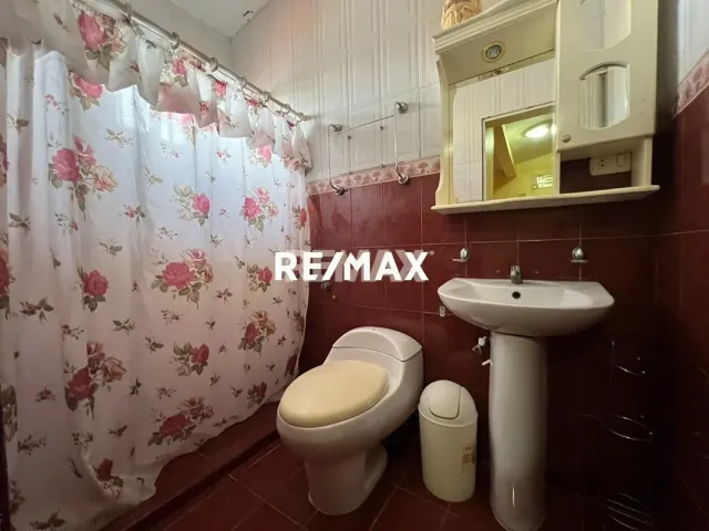 En Alquiler Casa o TownHouse Calle 19 Judibana detras del Hospital de Niños