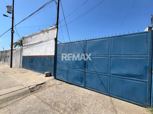 En Alquiler Local Industrial y Galpón AV. Rafael Gonzalez entre calle Tachira y San Jose