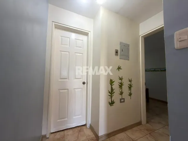 En Alquiler Casa o TownHouse Puerta Maraven Calle Democracia