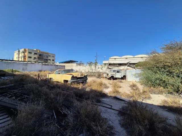 En Venta Terreno y Parcela Avenida Rafael González, Centro, Punto Fijo, Falcón, 4102, VEN