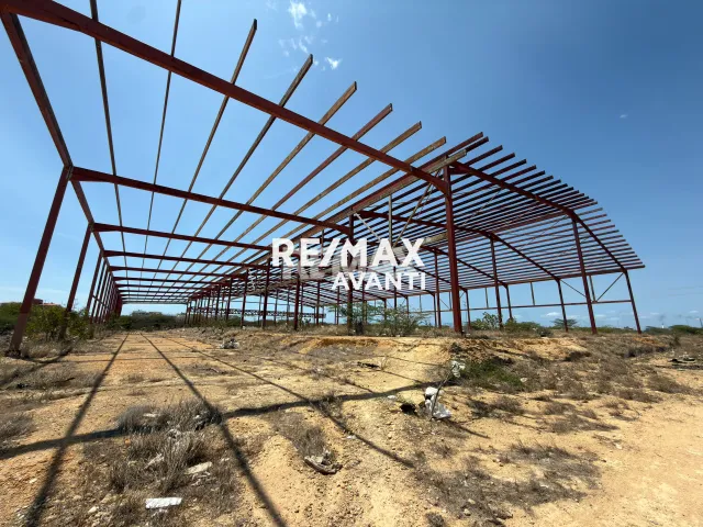 En Venta Terreno y Parcela Urb Casacoima Cerca del Centro Portugués