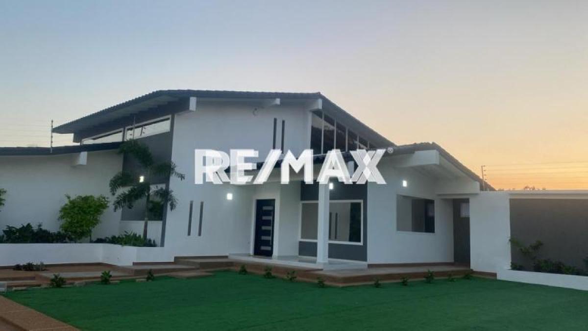 En Venta Casa o TownHouse La Lagunita, Judibana.