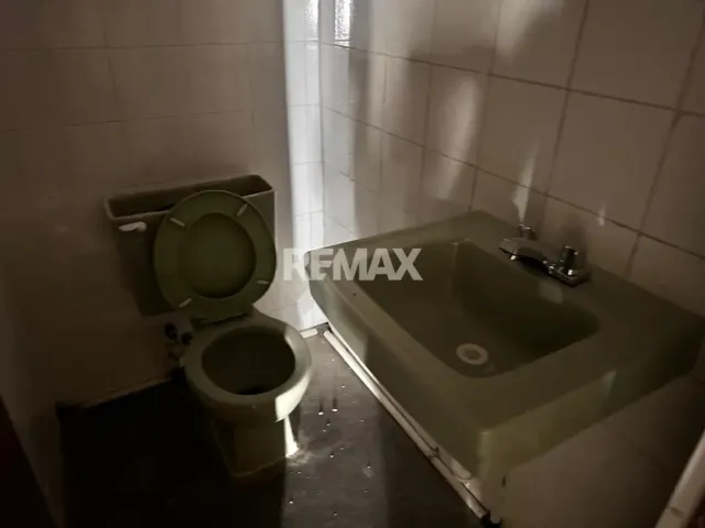 En Alquiler Local Comercial Calle los Ruices, Centro, Punto Fijo, Falcón, 4102, VEN