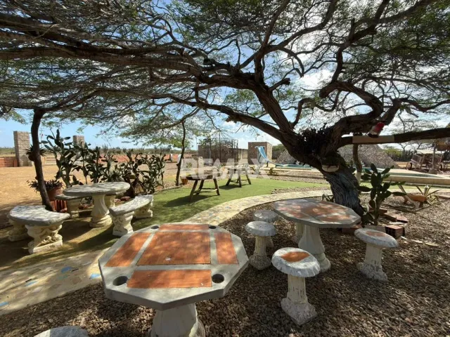 En Venta Hacienda y Finca Municipio Falcon, Jadacaquiva, Sector Las Cejas San Miguel