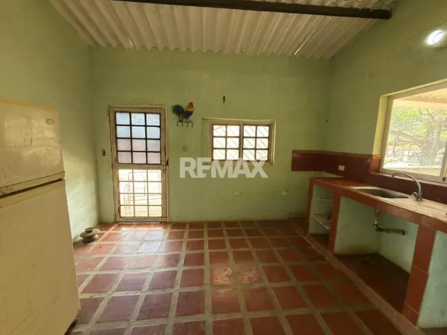 En Venta Hacienda y Finca Municipio Falcon, Jadacaquiva, Sector Las Cejas San Miguel