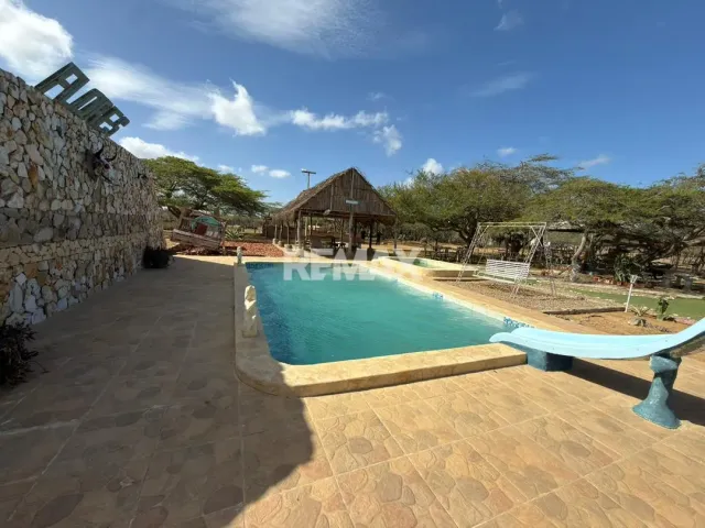 En Venta Hacienda y Finca Municipio Falcon, Jadacaquiva, Sector Las Cejas San Miguel