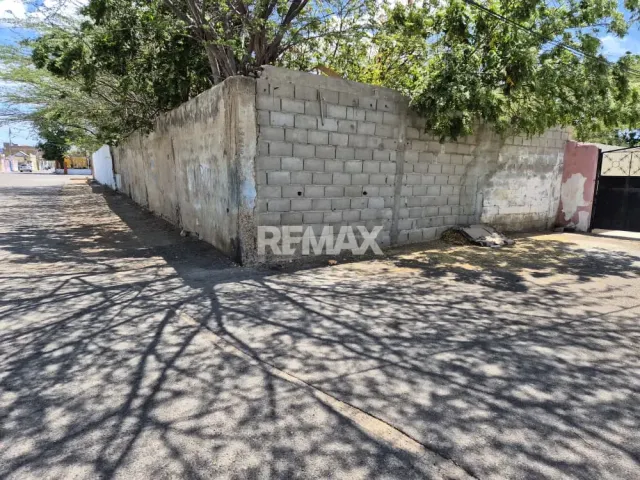 En Venta Terreno y Parcela Calle Falcón, Carirubana, Punto Fijo, Falcón, 4102, VEN