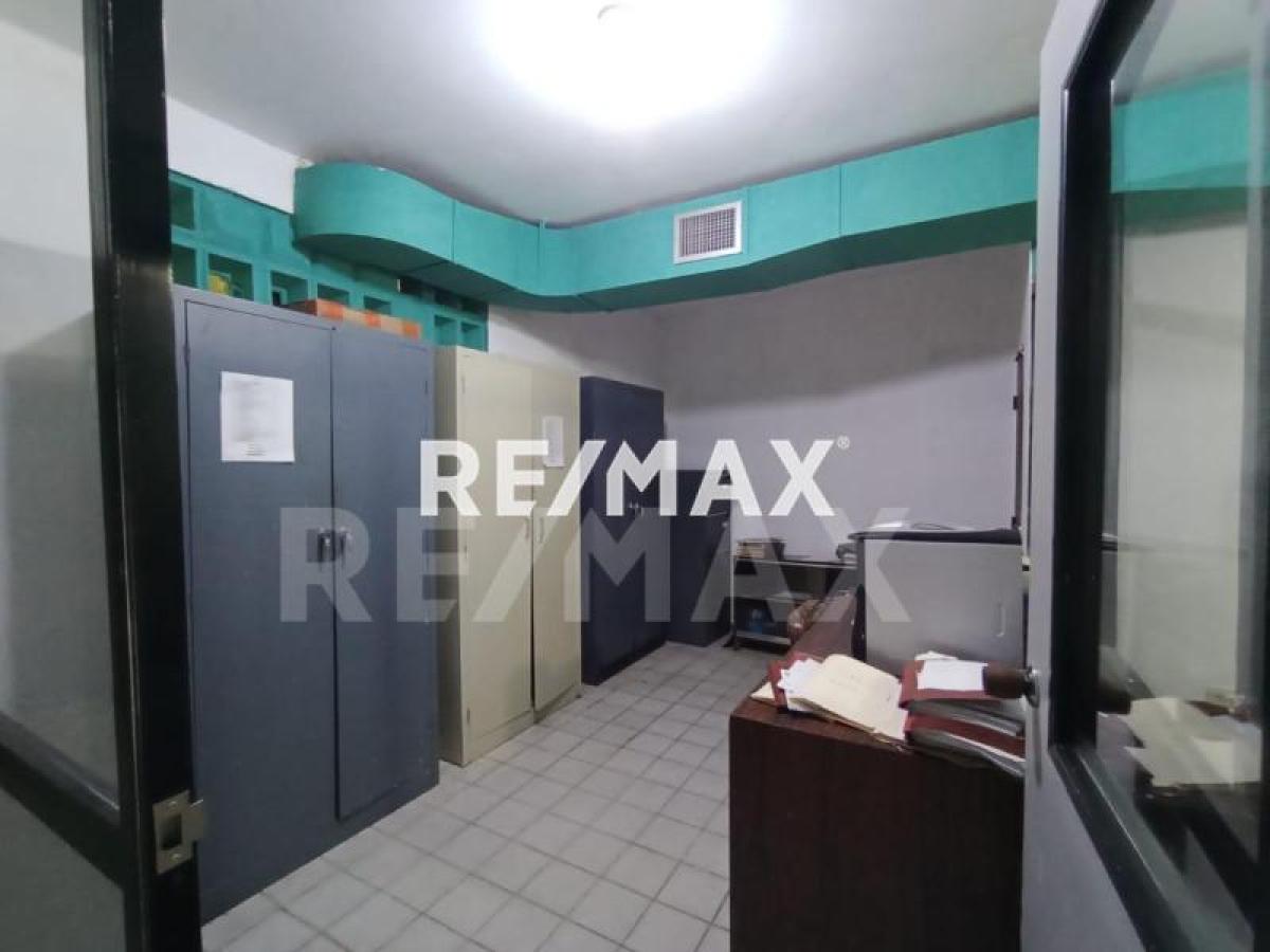 En Venta Local Comercial Calle Bolivia, Centro, Punto Fijo, Carirubana, Falcón, 4102, VEN