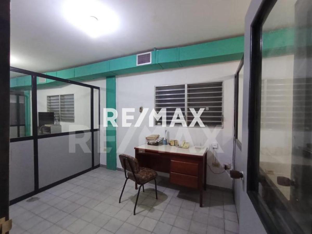 En Alquiler Local Comercial Calle Bolivia, Centro, Punto Fijo, Carirubana, Falcón, 4102, VEN